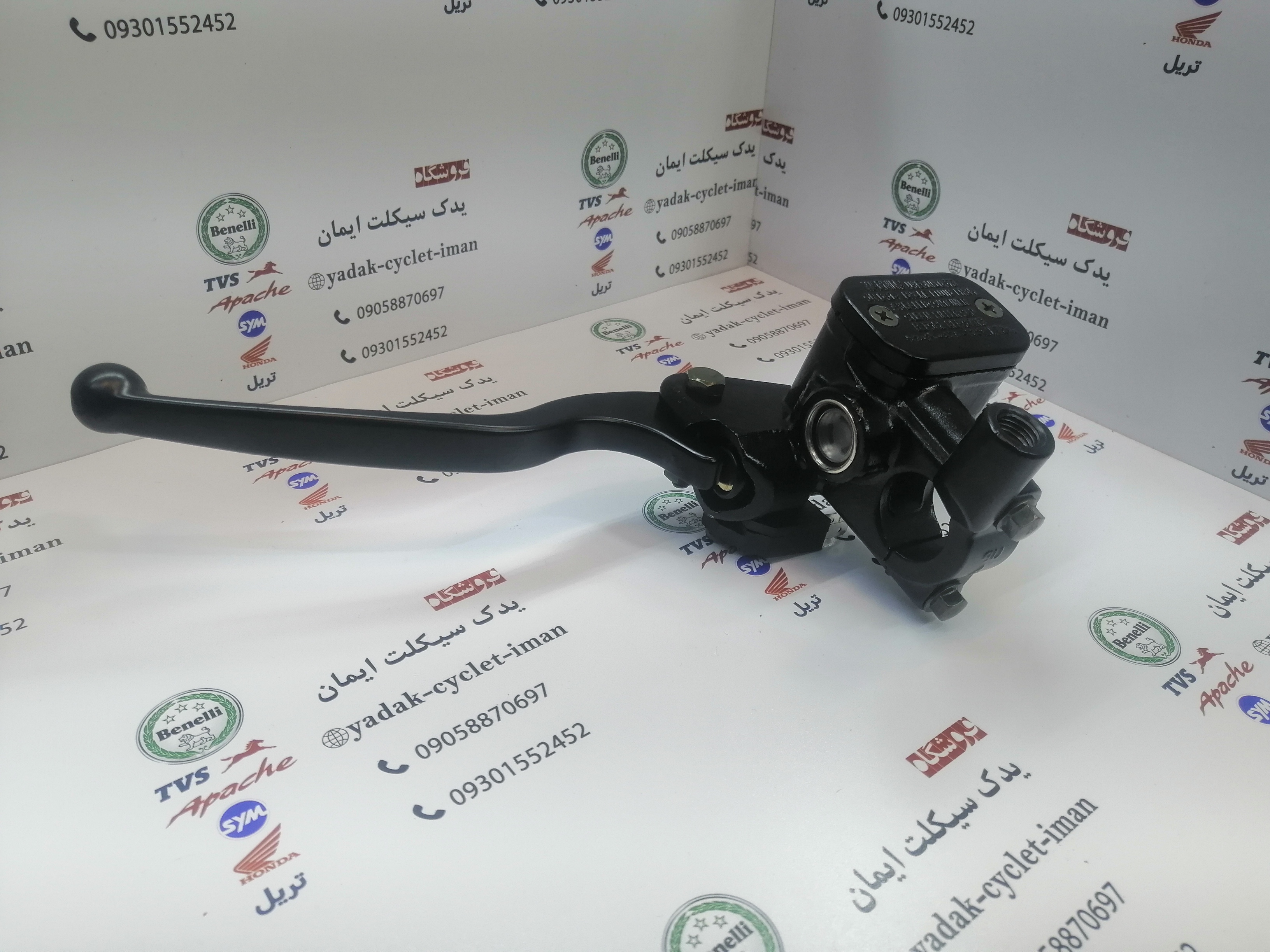 پمپ ترمز بالا سمت چپ موتور ایروکس
