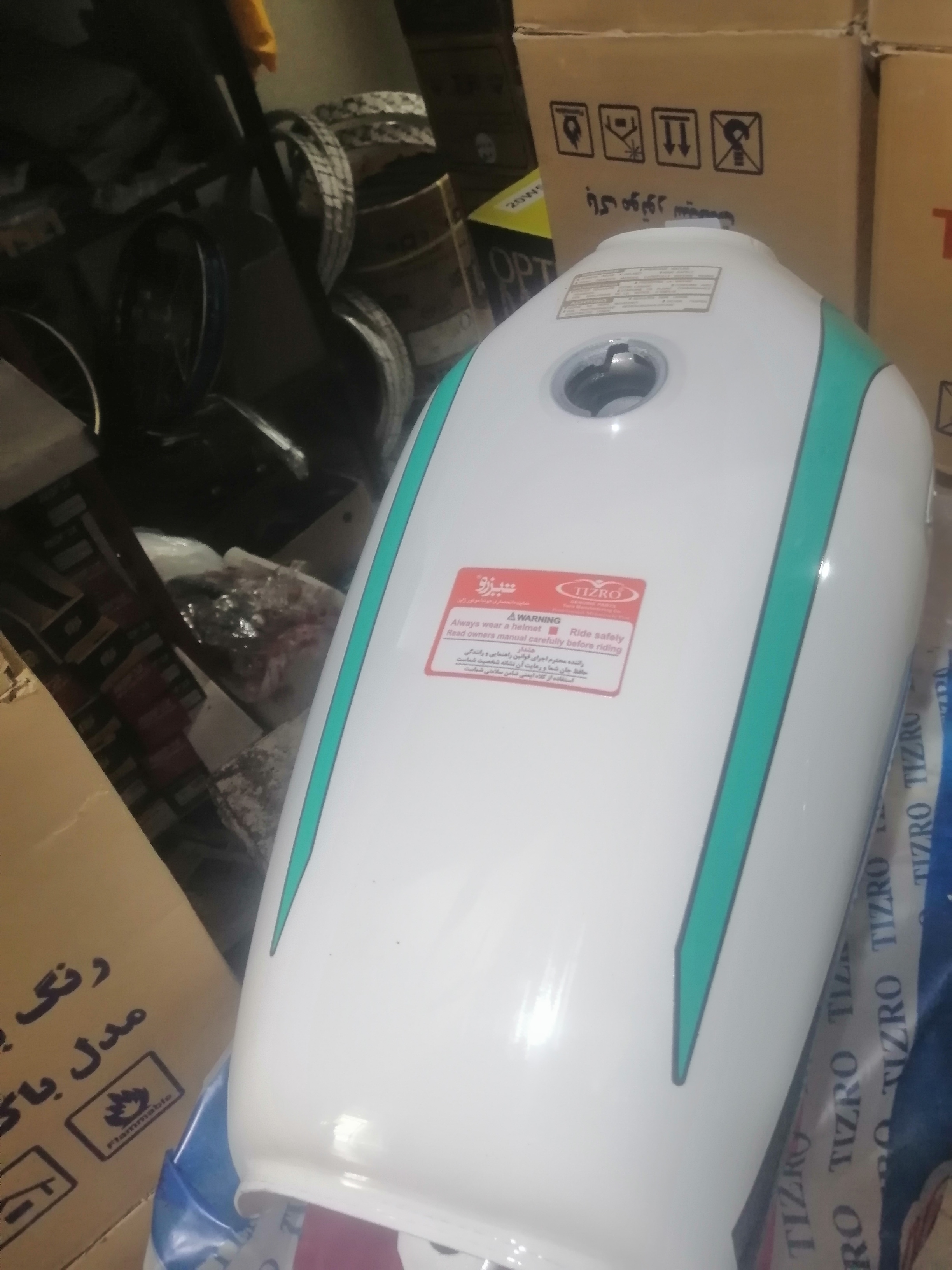 باک موتور سیکلت هندا مدل کاربرات در رنگبندی